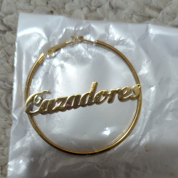Gold Cazadores Hoop Earrings - Picture 2 of 2